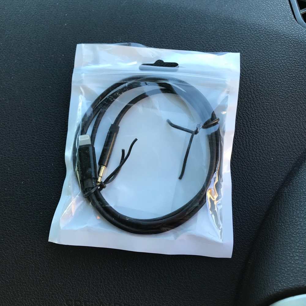 iPhone 7 aux cord!!